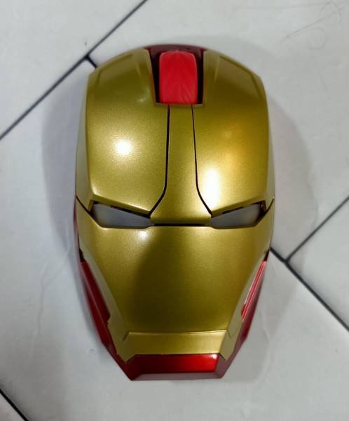 M8 Iron Man Steel Wire Rod Wireless Computer Mouse & 8G USB Flash Drive Red Gold Hover